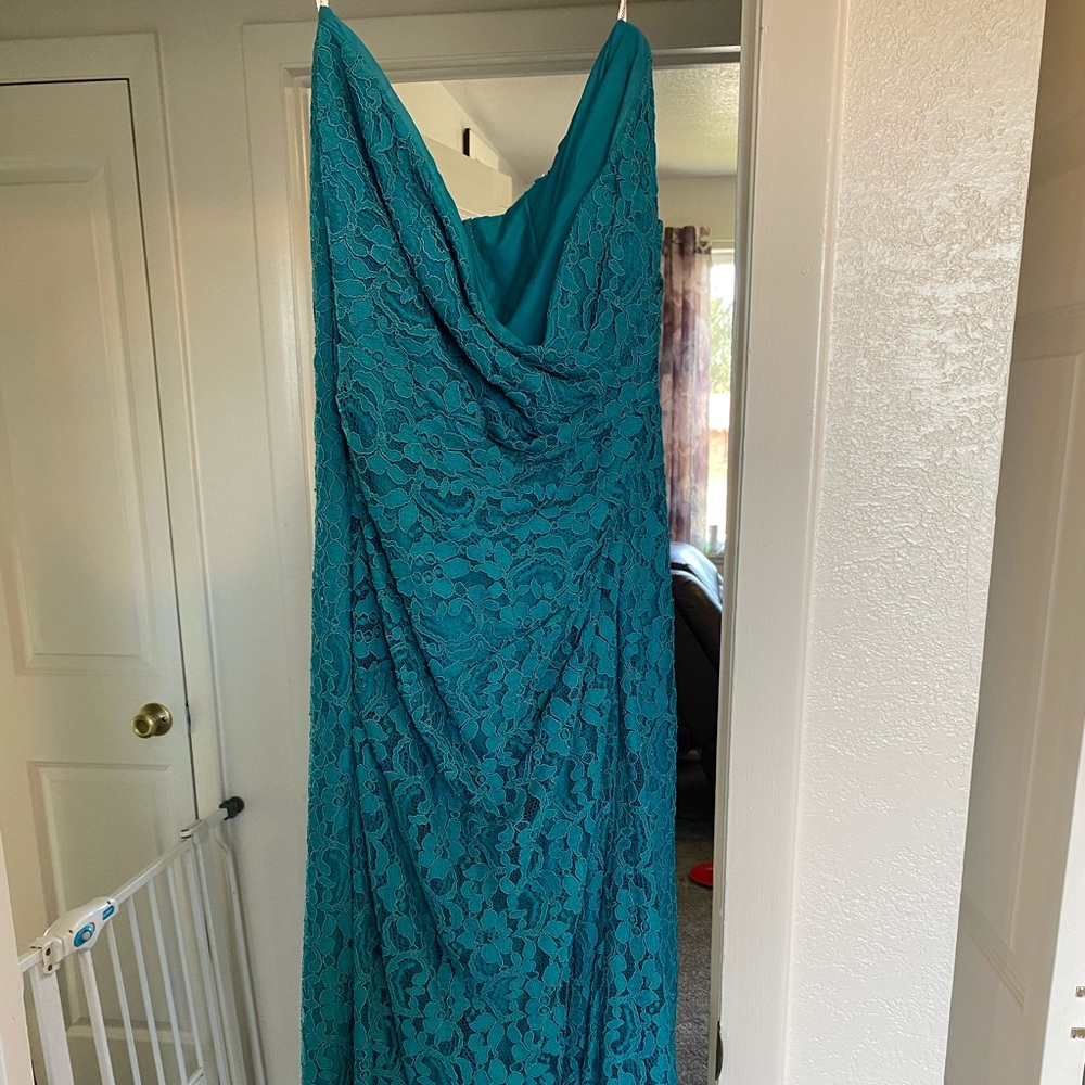 David’s Bridal lace dress